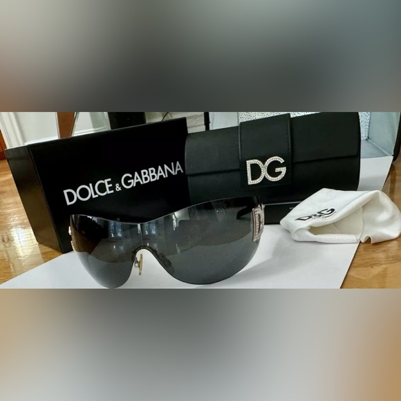Dolce & Gabbana Black Oversized Sunglasses DG 6036-B Crystal Rhinestone Logo D&G - Picture 2 of 6
